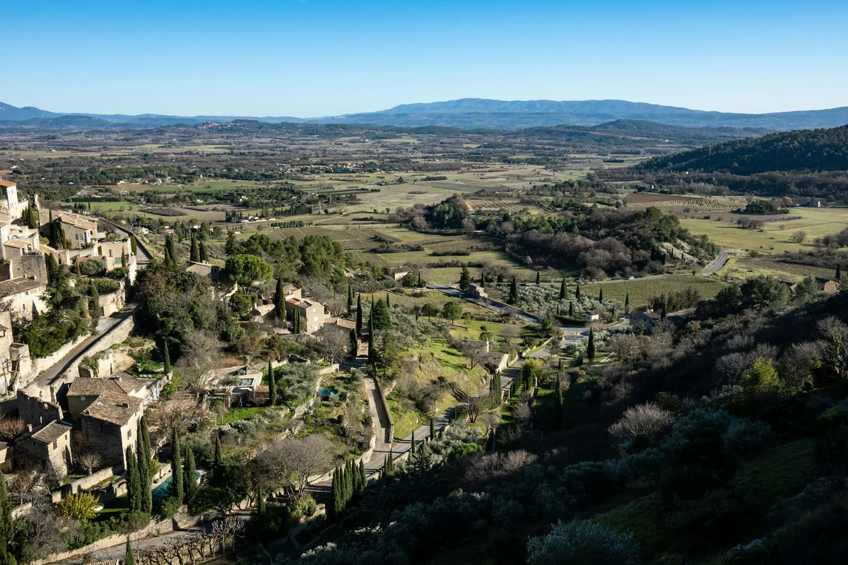 Collines verdoyantes de l'arrière-pays niçois